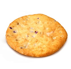 Пирог осетинский с творогом и голубикой