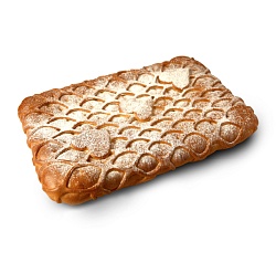 Пирог с клубникой, черной смородиной и миндальным кремом